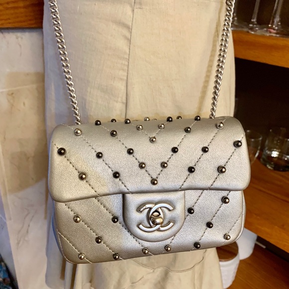 ❌SOLD❌💯Authentic Chanel Star Wars Studs Mini Flap - Picture 15 of 15